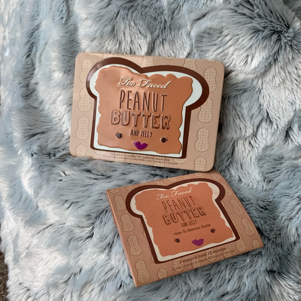 Too Faced Peanut Butter and jelly eyeshadow 🥜🍇